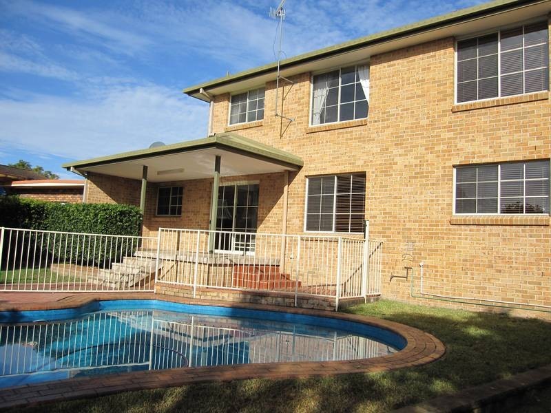 25 Castle Glen, North Nowra NSW 2541