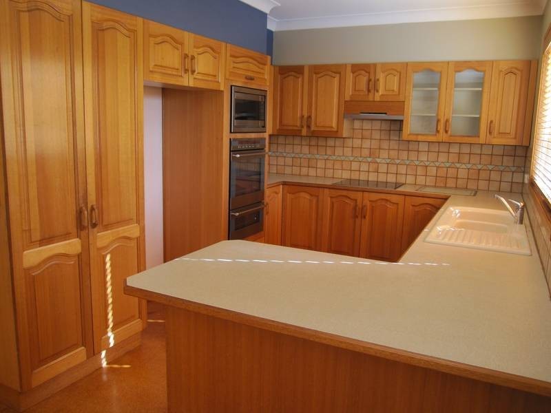 25 Castle Glen, North Nowra NSW 2541