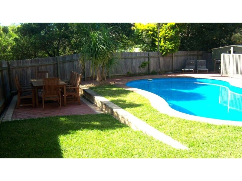25 Castle Glen, North Nowra NSW 2541