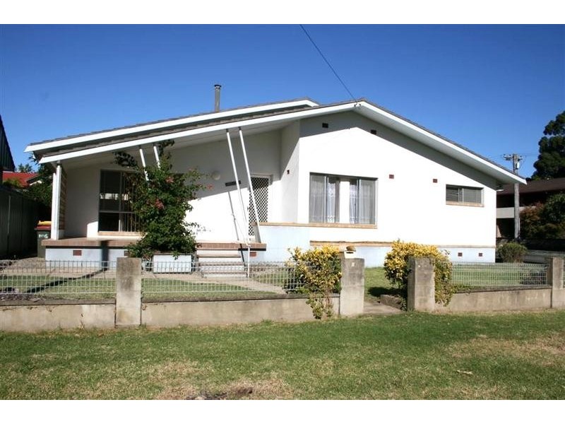 106 Douglas Street, Nowra NSW 2541