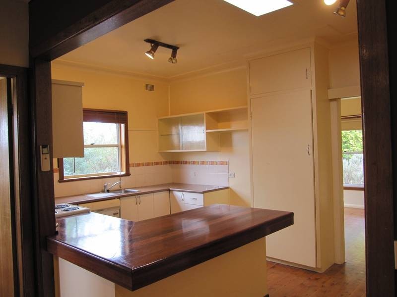 424 Princes Highway, Bomaderry NSW 2541