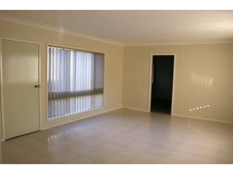 1/430 Princes Highway, Bomaderry NSW 2541