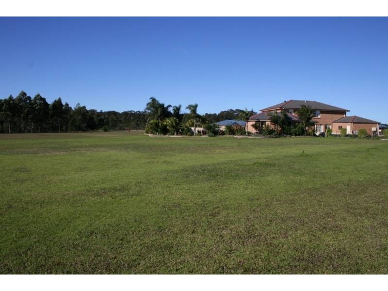 86 Pemberly Drive, Nowra Hill NSW 2540