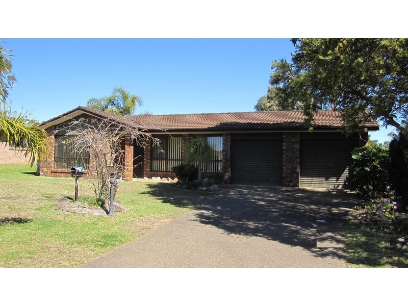 4 Golden Cane Avenue, North Nowra NSW 2541