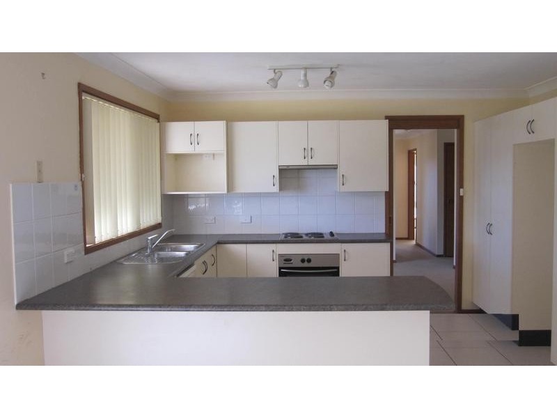 4 Golden Cane Avenue, North Nowra NSW 2541