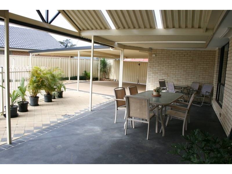 8 Kardella Avenue, Nowra NSW 2541