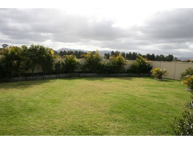 8 Kardella Avenue, Nowra NSW 2541