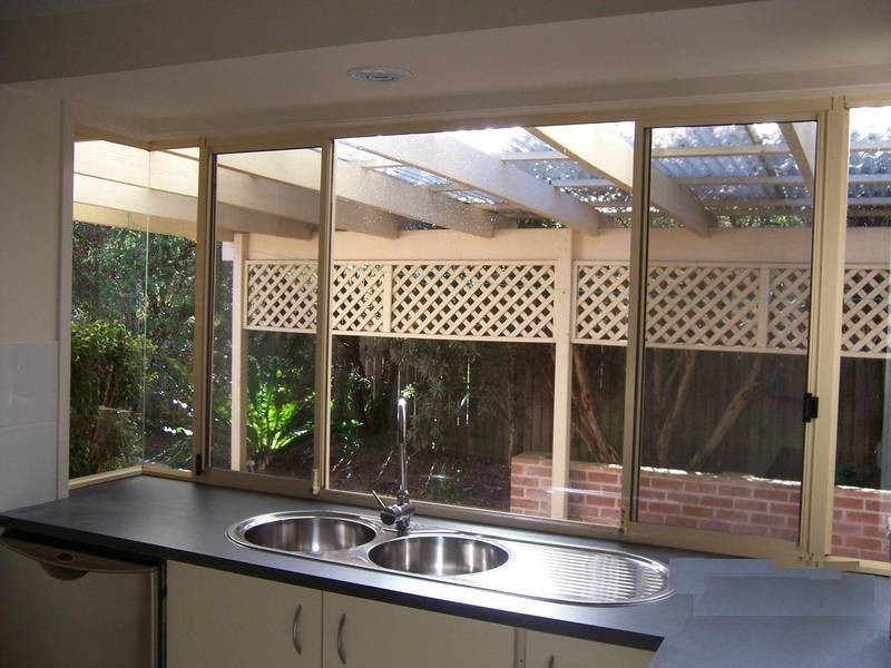 1 Chebec Close, Bomaderry NSW 2541