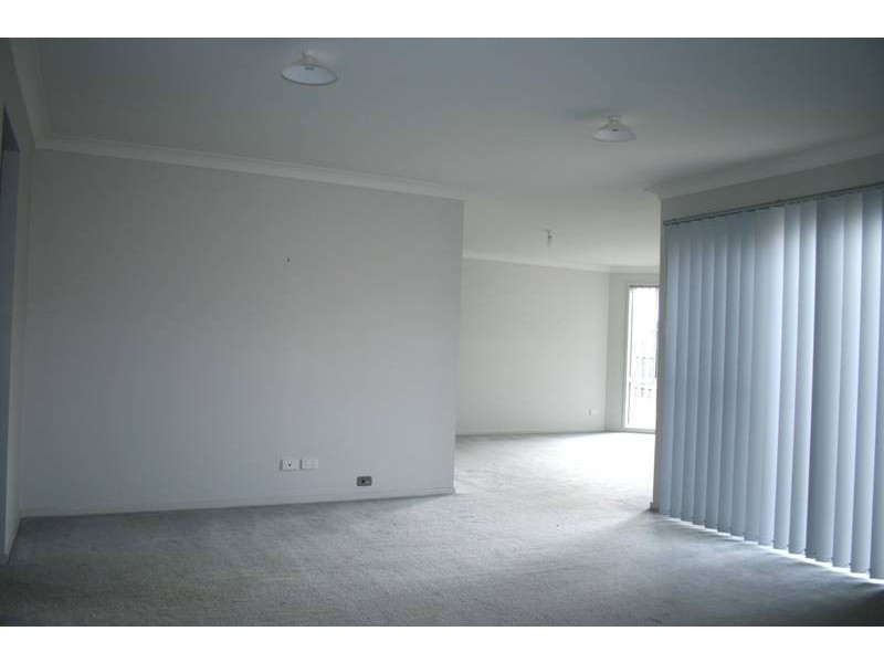 17 Juniper Place, Worrigee NSW 2540