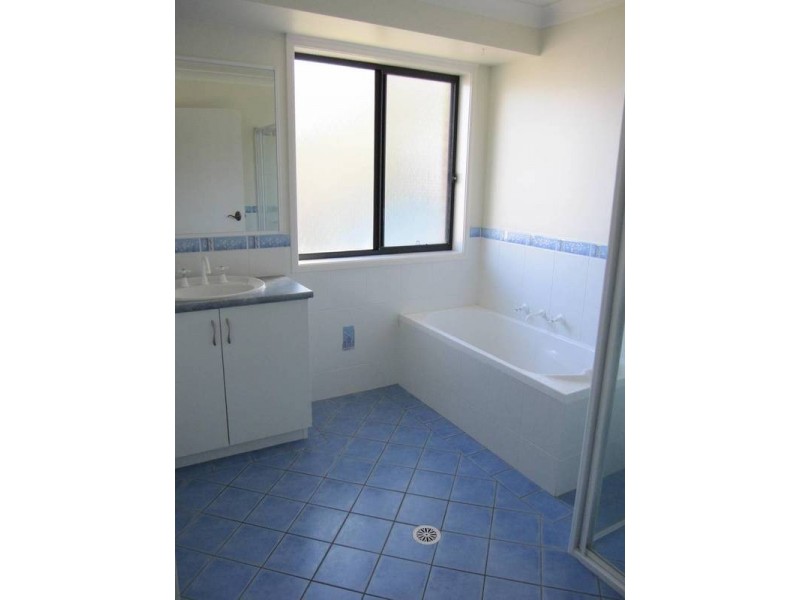 5 Parkes Crescent, Callala Beach NSW 2540