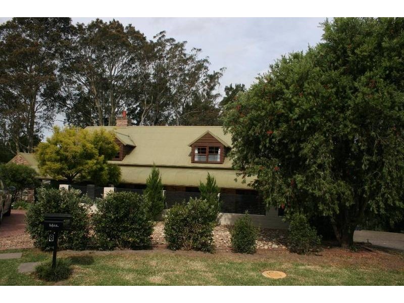 8 Evison Close, Cambewarra NSW 2540