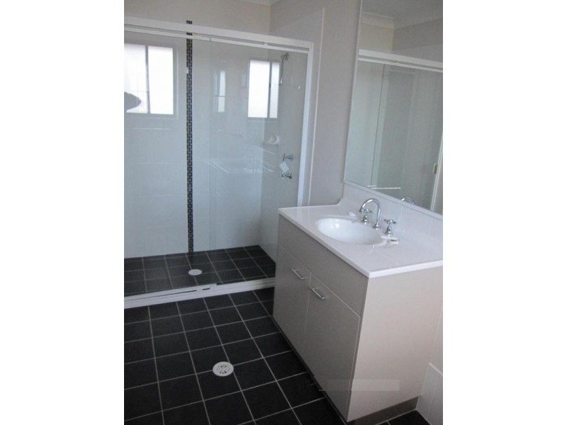 7 Blue Bell Way, Worrigee NSW 2540