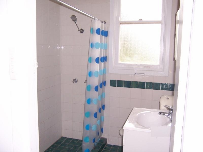 2 Leaney Avenue, Nowra NSW 2541