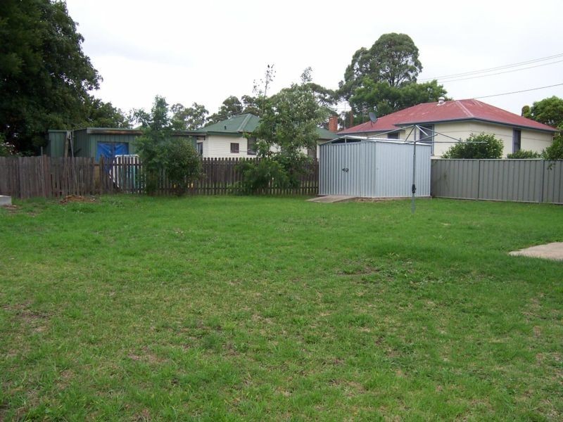 2 Leaney Avenue, Nowra NSW 2541