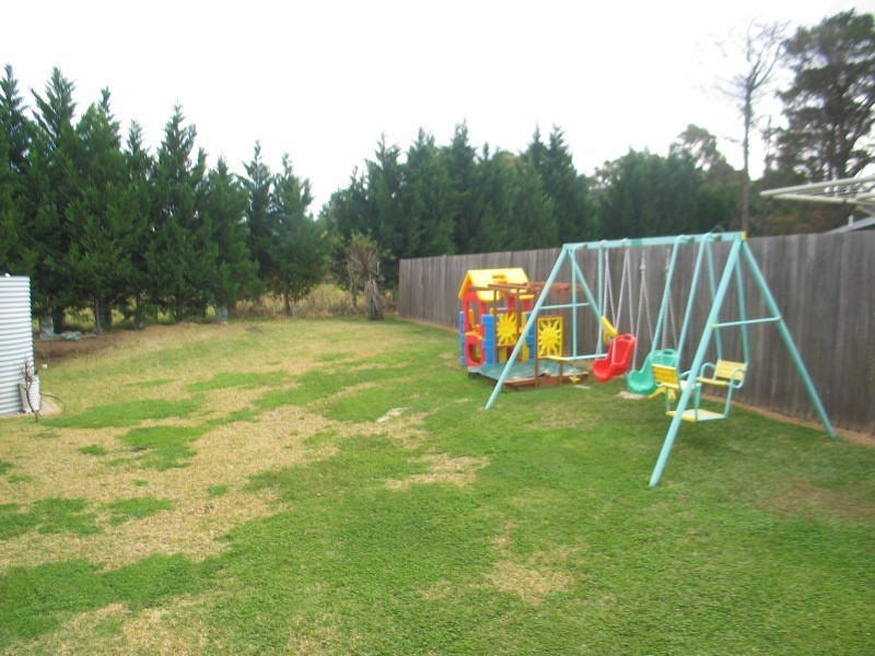 70 Emerald Drive, Meroo Meadow NSW 2540