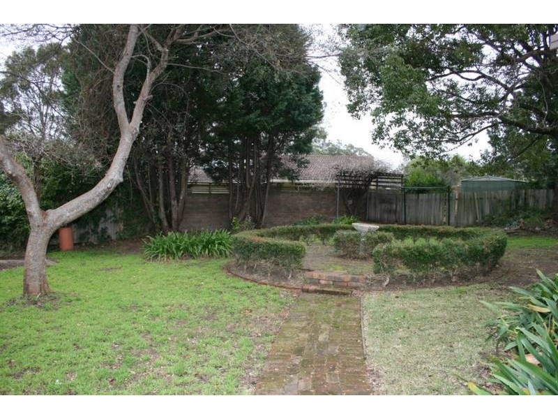 16 Turley Avenue, Bomaderry NSW 2541