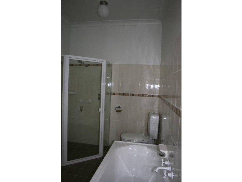 16 Turley Avenue, Bomaderry NSW 2541