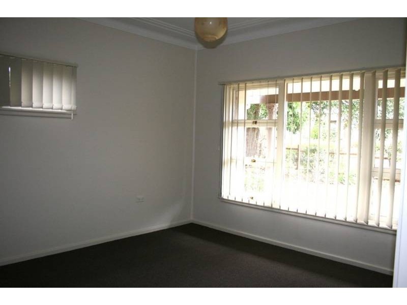 16 Turley Avenue, Bomaderry NSW 2541