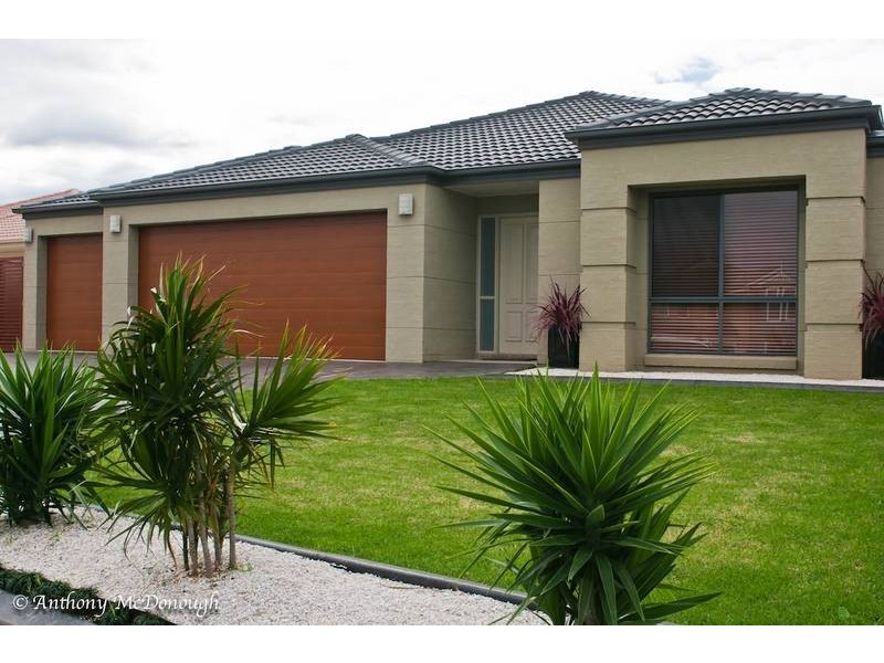 22 Mintbush Crescent, Worrigee NSW 2540