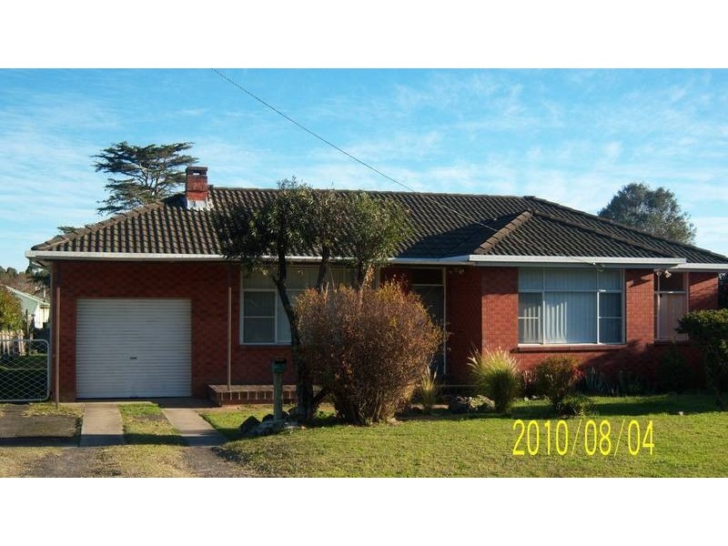 30 Tanang Street, Bomaderry NSW 2541