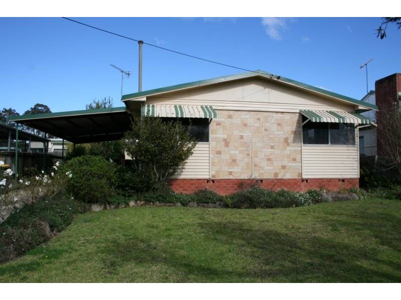 12 Ernest Street, Nowra NSW 2541