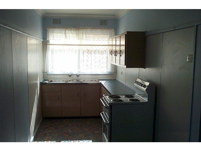 1/6 McGrath Avenue, Nowra NSW 2541