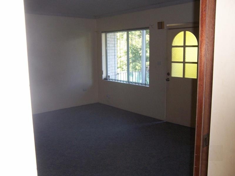 2/11 Karowa Street, Bomaderry NSW 2541