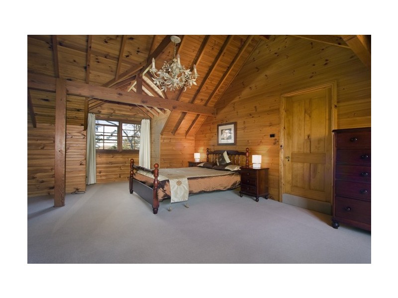 8 Evison Close, Cambewarra NSW 2540