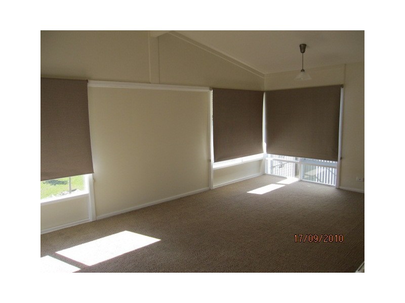 6 Albatross Road, Nowra NSW 2541