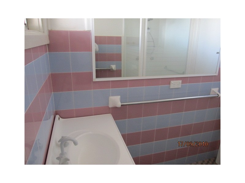 6 Albatross Road, Nowra NSW 2541