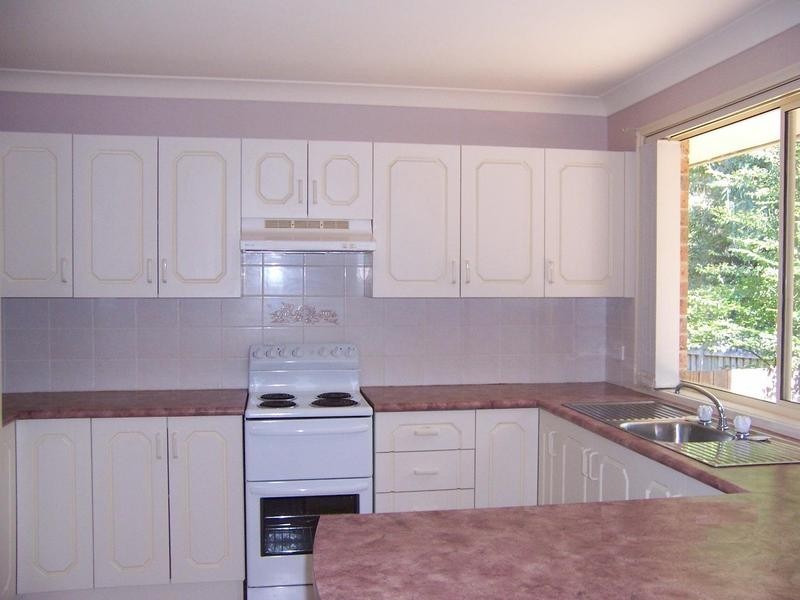 5/4 Maleen Street, Bomaderry NSW 2541