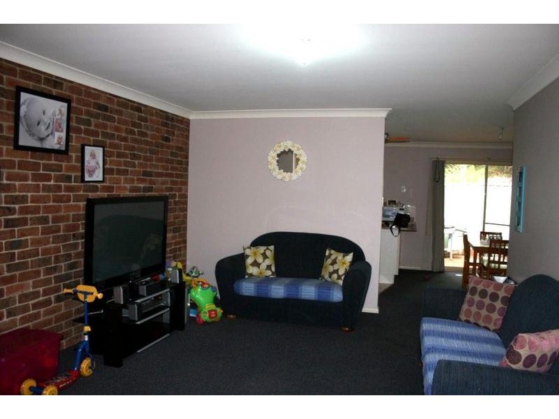 5/4 Maleen Street, Bomaderry NSW 2541