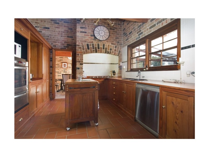 8 Evison Close, Cambewarra NSW 2540