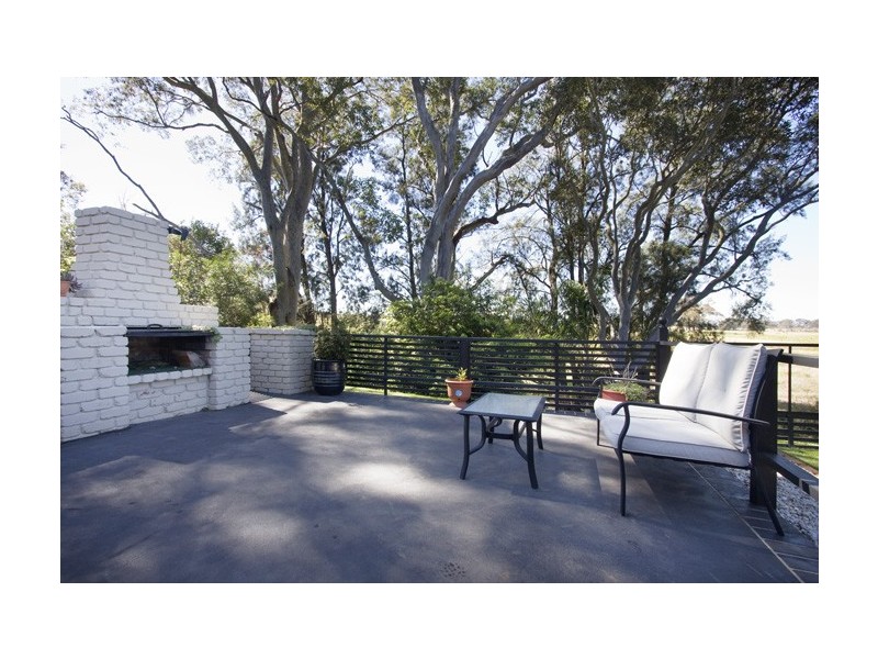 8 Evison Close, Cambewarra NSW 2540