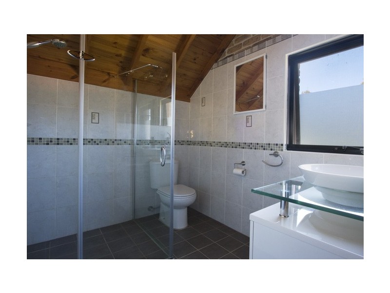 8 Evison Close, Cambewarra NSW 2540