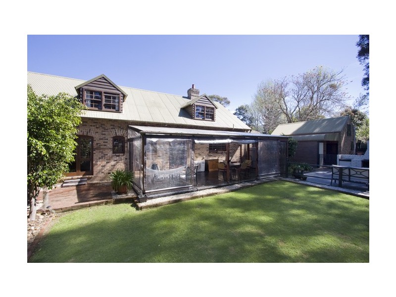 8 Evison Close, Cambewarra NSW 2540