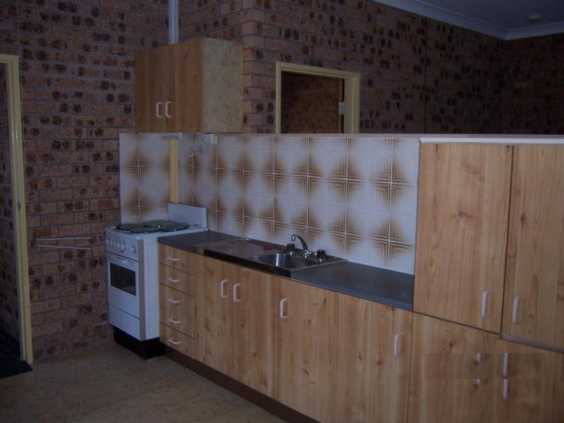 1/150 Cambewarra Road, Bomaderry NSW 2541