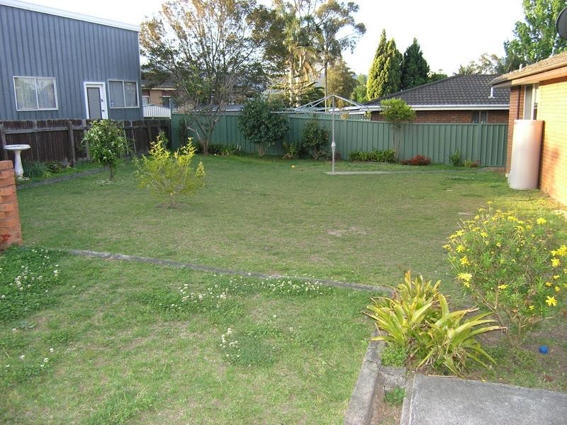 1 Jasmine Drive., Bomaderry NSW 2541