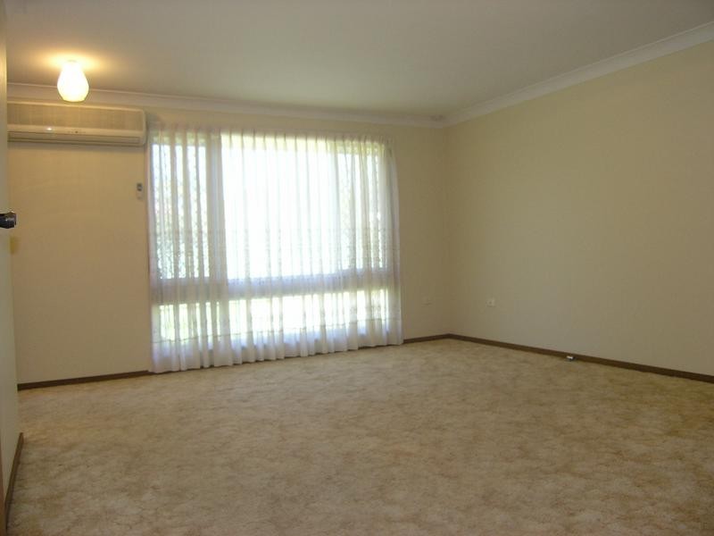 1 Jasmine Drive., Bomaderry NSW 2541