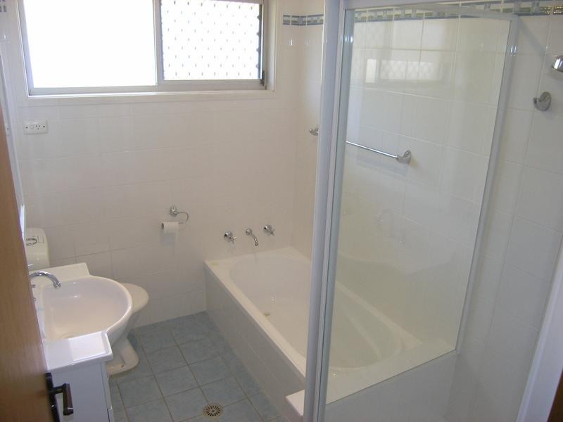 1 Jasmine Drive., Bomaderry NSW 2541