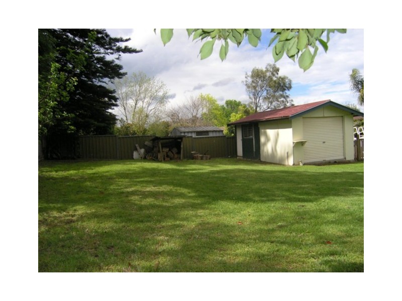 11 Dalwah Street, Bomaderry NSW 2541