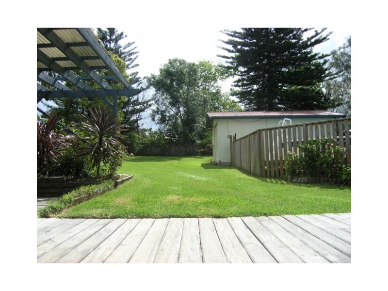 11 Dalwah Street, Bomaderry NSW 2541