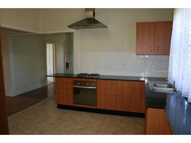 47 Moss Street, Nowra NSW 2541