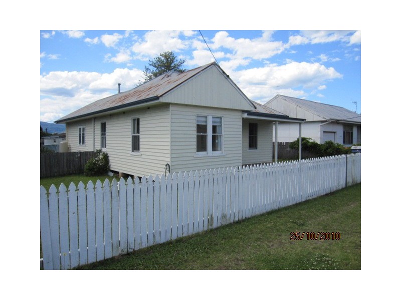 47 Moss Street, Nowra NSW 2541