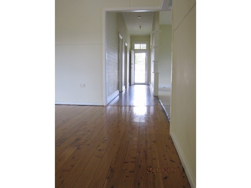 47 Moss Street, Nowra NSW 2541