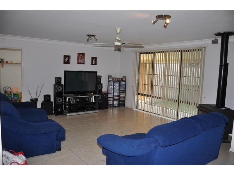 1 Glenair Avenue, West Nowra NSW 2541