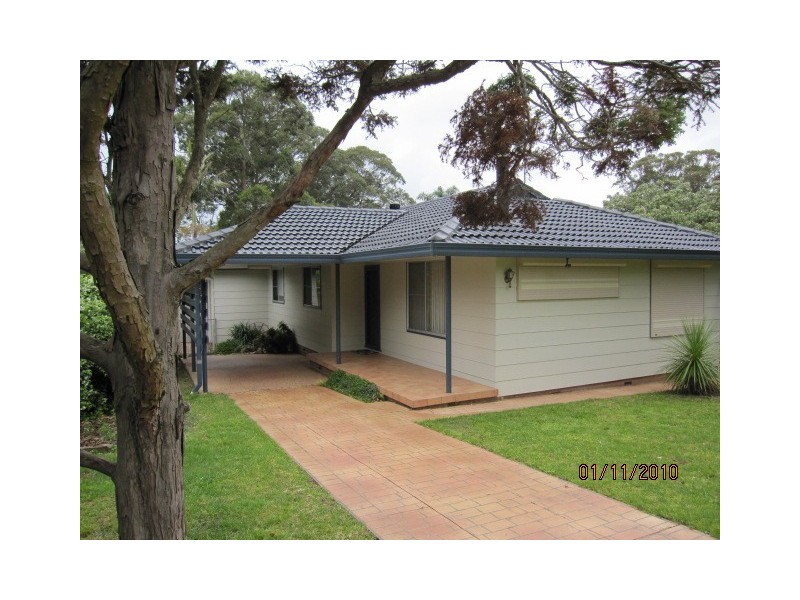 8 Numrock Street, Bomaderry NSW 2541