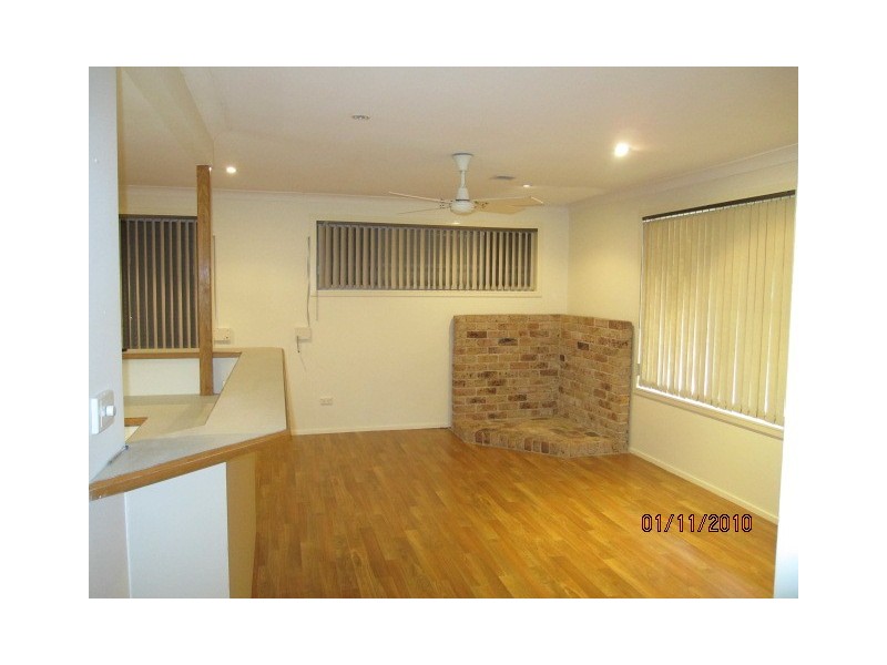 8 Numrock Street, Bomaderry NSW 2541