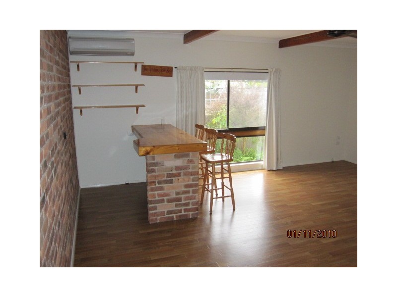 8 Numrock Street, Bomaderry NSW 2541