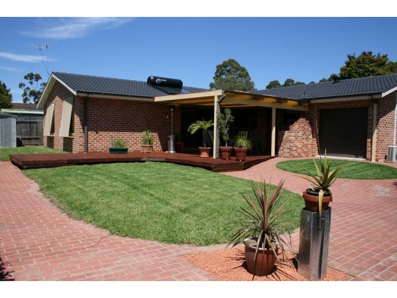 12 Formby Close, Bomaderry NSW 2541